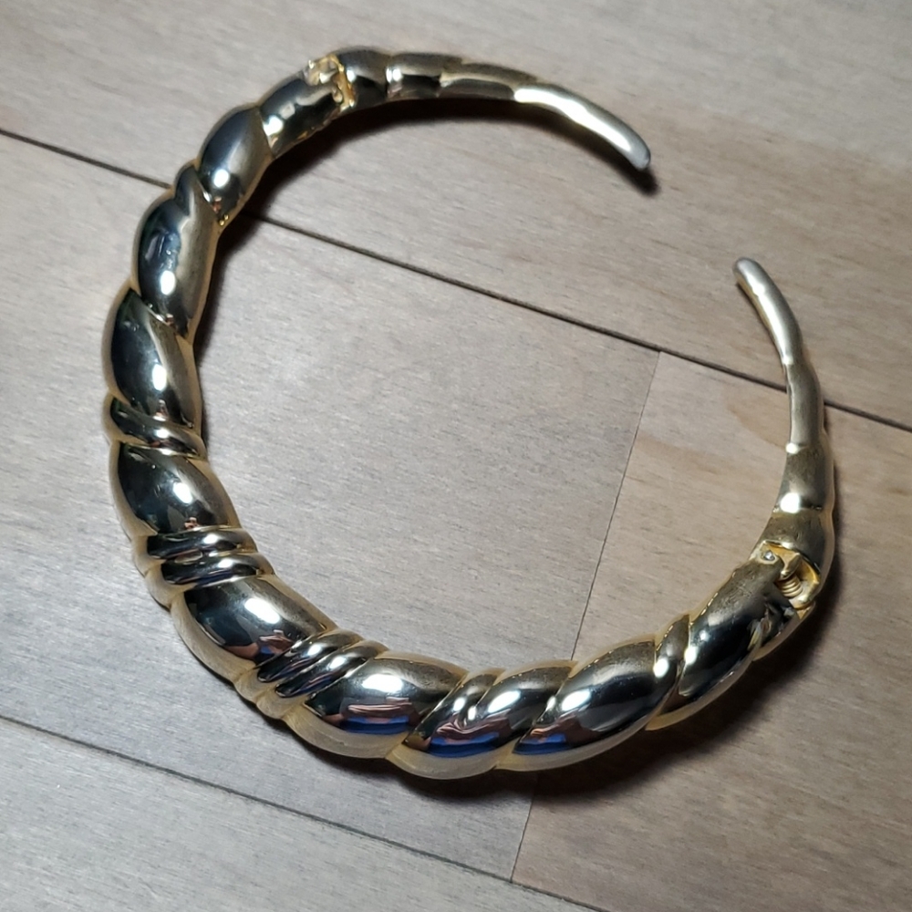 Vintage Gold Tone Hinged Choker Necklace